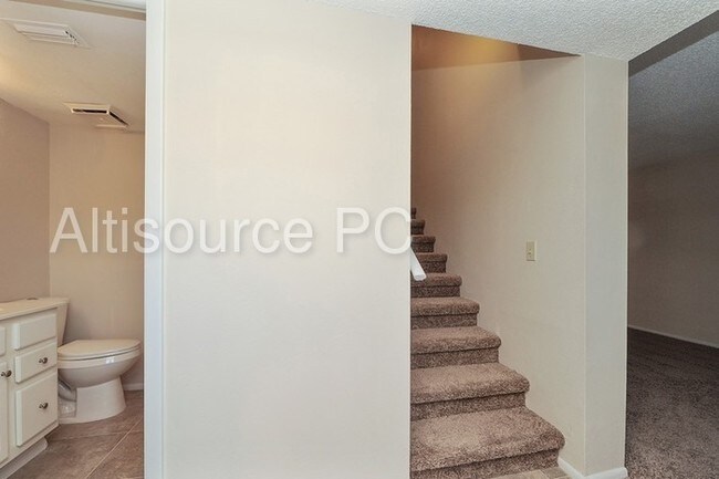 Building Photo - 9209 Seminole Blvd