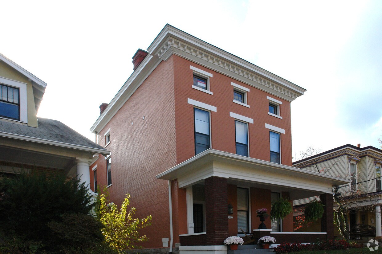 Building Photo - 1508 Highland Ave