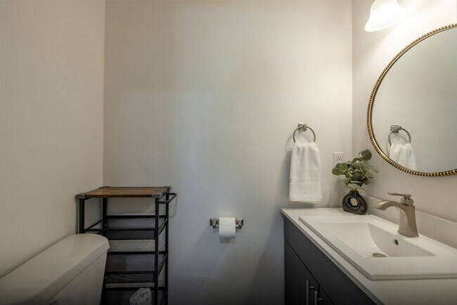 Foto del edificio - 1219 W 500 S