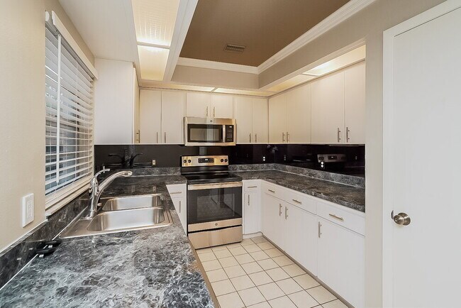 Foto del edificio - 24734 Silversmith Dr