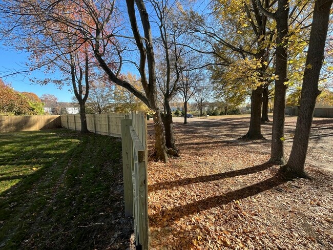 Building Photo - 1408 Callandish Ct