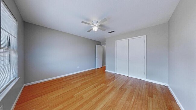 Building Photo - 4115 Appleyard Dr