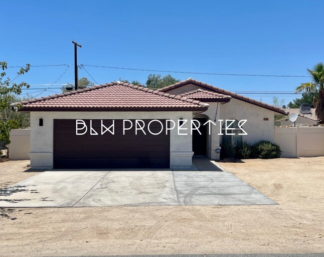 Foto del edificio - 6150 Mariposa Ave