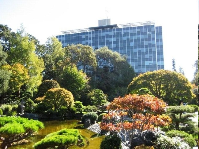 Building Photo - Lesley Towers