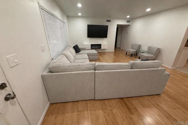 Foto del edificio - 1013 S Magnolia Ave