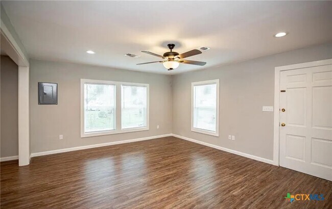 Foto del edificio - 2003 Woodlawn St