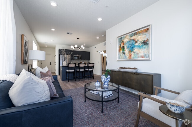 1BR, 1BA - 690SF - Living Room/Dining Room - THE HIGHLAND