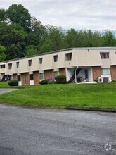 Building Photo - 708 Cortland Dr