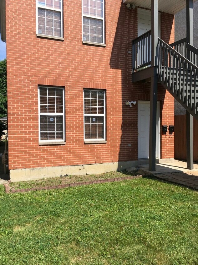 Building Photo - 1509 N Talman Ave