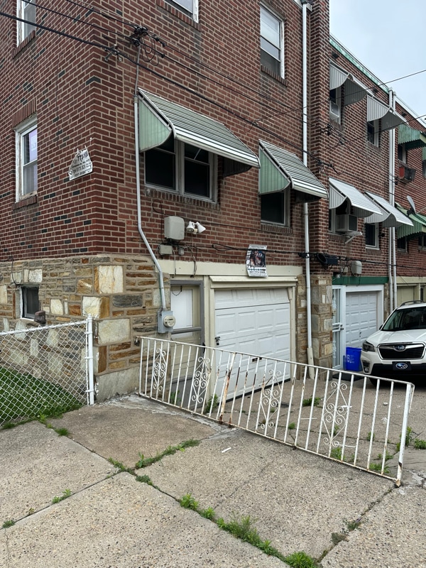 Foto del edificio - 1100 Alcott St