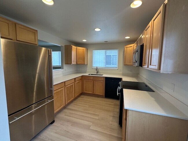 Foto del edificio - Renovated 3 Bed 2.5 Bath Home in South Park
