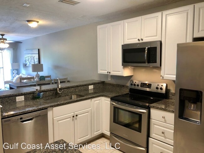 Foto del edificio - 2124 N Tamiami Trail