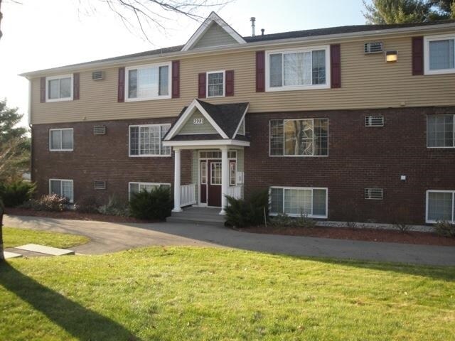Building Photo - 3911 Brown Ave