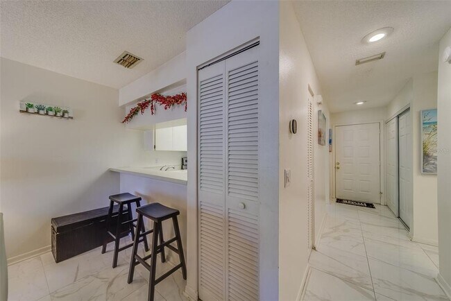 Foto del edificio - 2725 Countryside Blvd