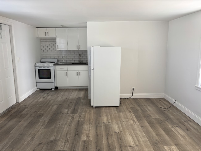 Photo - 3507 Broadway Apartment