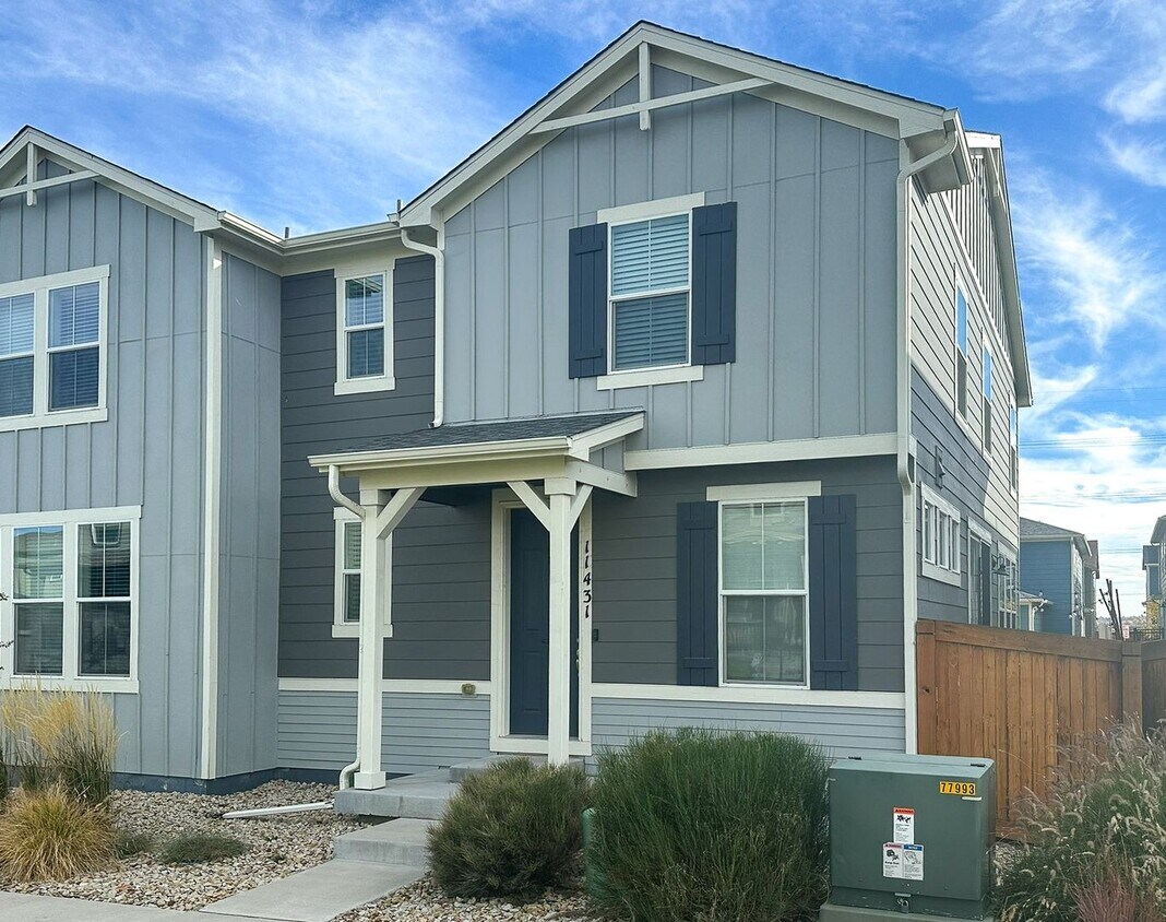 Primary Photo - Senderos Creek 3bd paired home