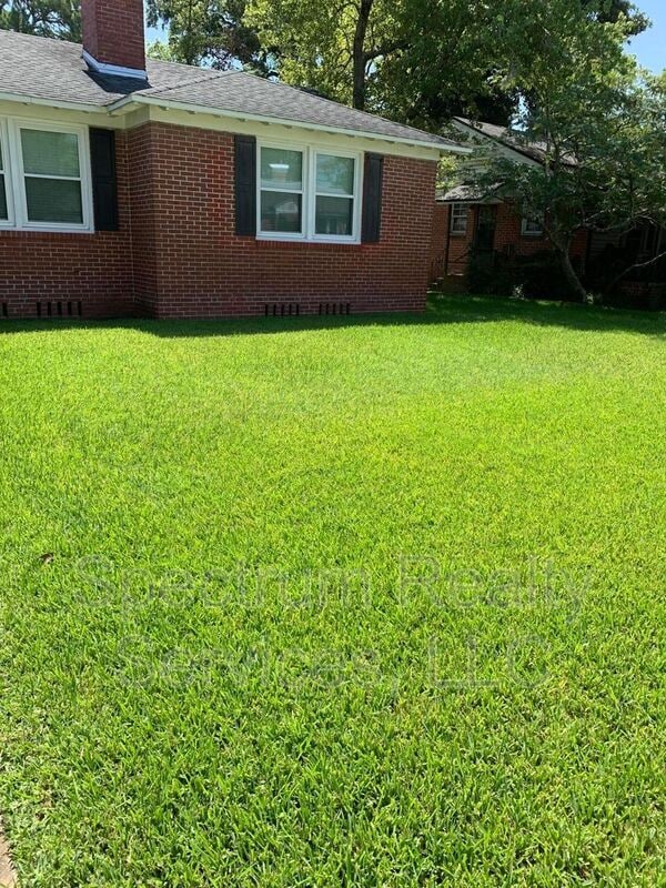 Building Photo - 2151 Traymore Rd