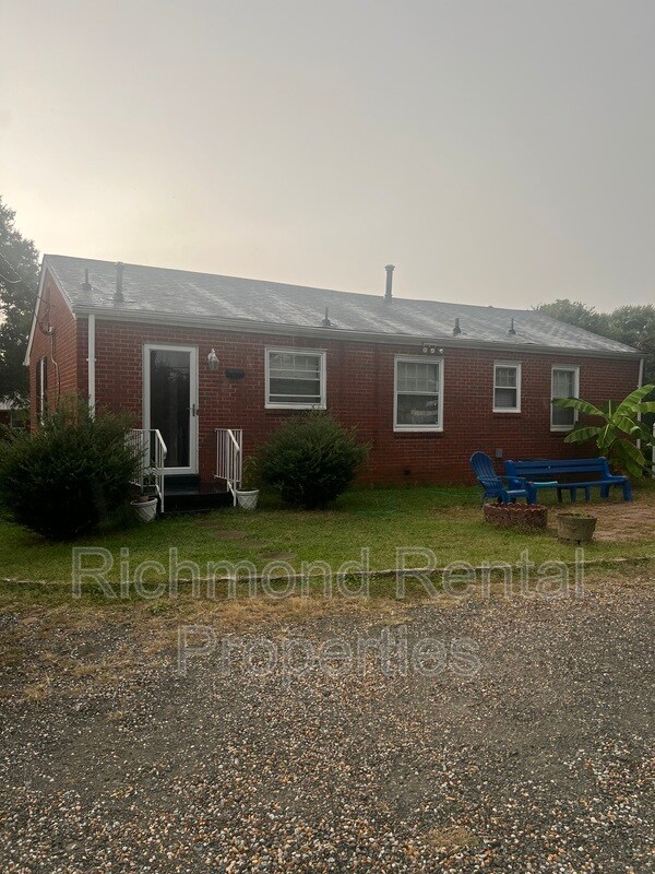 Building Photo - 5021 Thrush Ln