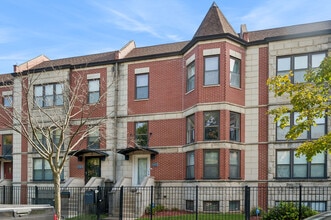 Building Photo - 3991 S Drexel Blvd