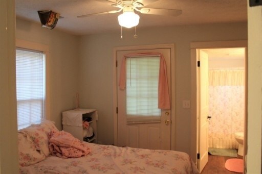 Foto del edificio - 335 Granbury St