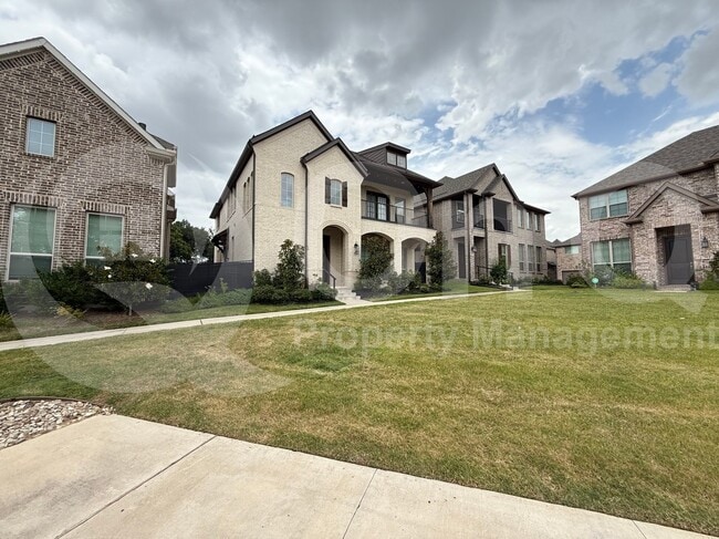 Building Photo - 732 Patriot Ln