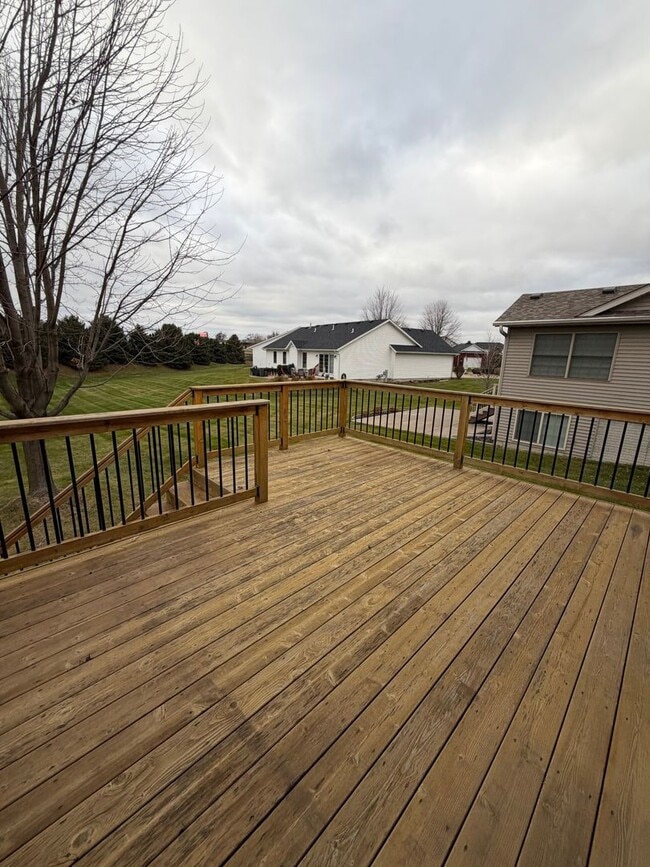 Foto del edificio - COMMINNG SOON - 4 BED 3 1/2 BATH HOUSE