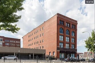 Building Photo - 609 Central St