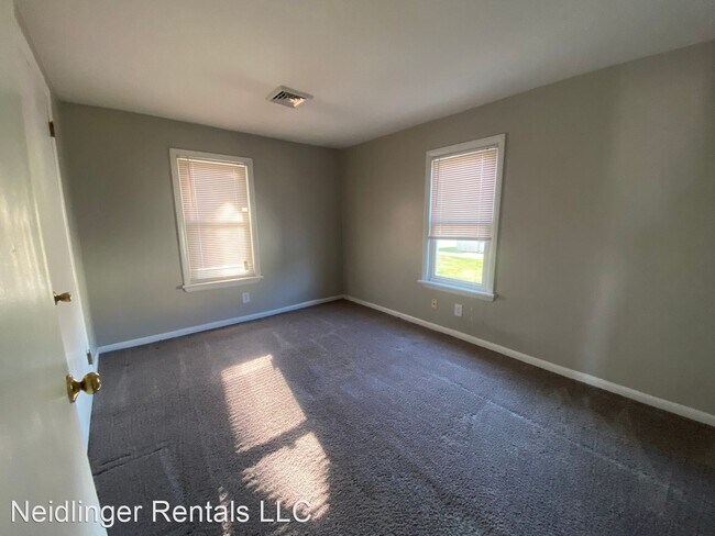 Foto del edificio - 3 br, 1 bath House - 1030 Wayne Ave Apt A