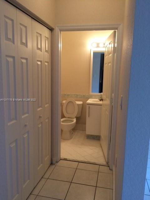 Foto del edificio - 4104 NE 24th Dr