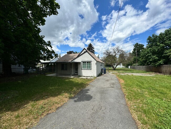 Foto del edificio - Recently Renovated 1 Bed, 1 Bath Home in S...