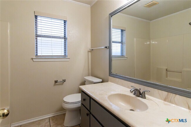 Building Photo - 4406 Bowles Dr