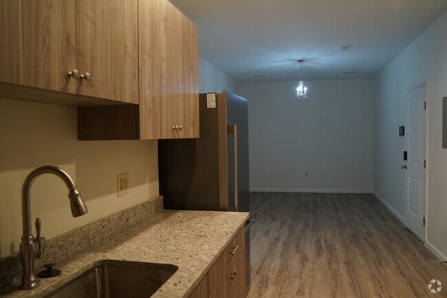 Building Photo - Rayan Apartments