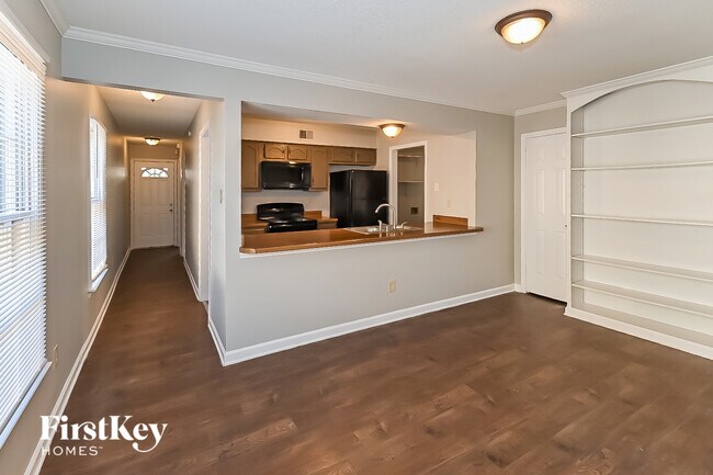 Building Photo - 6512 Lancer Dr