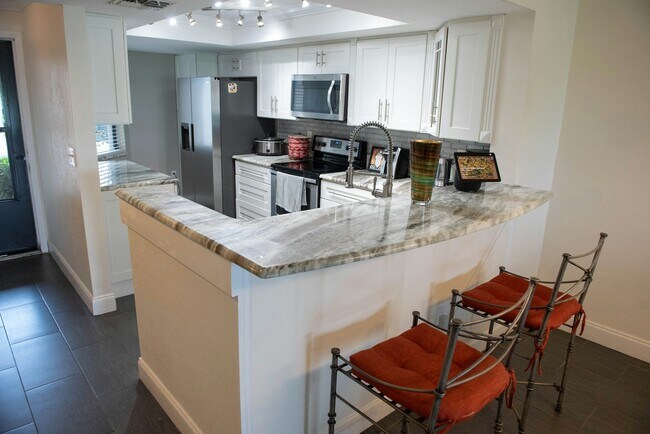 Foto del edificio - 4113 Fairview Vista Point