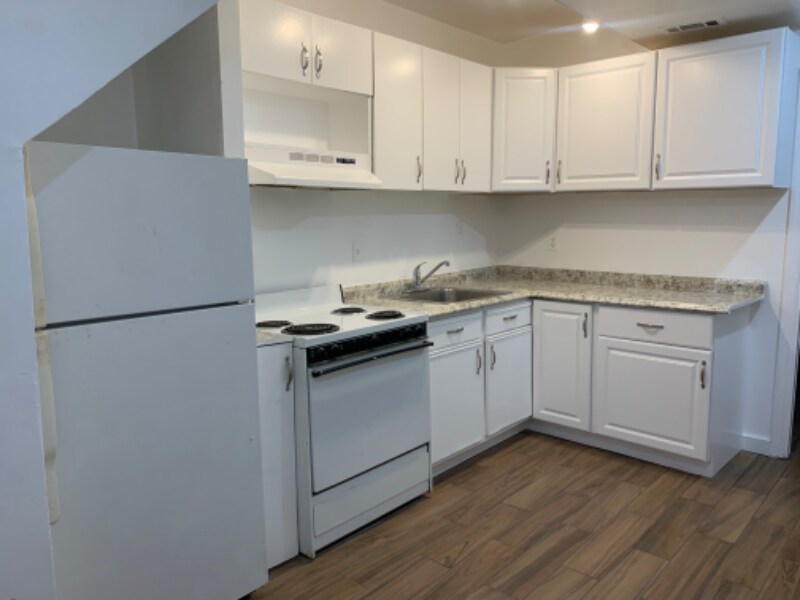 Primary Photo - 1852 5th St NW