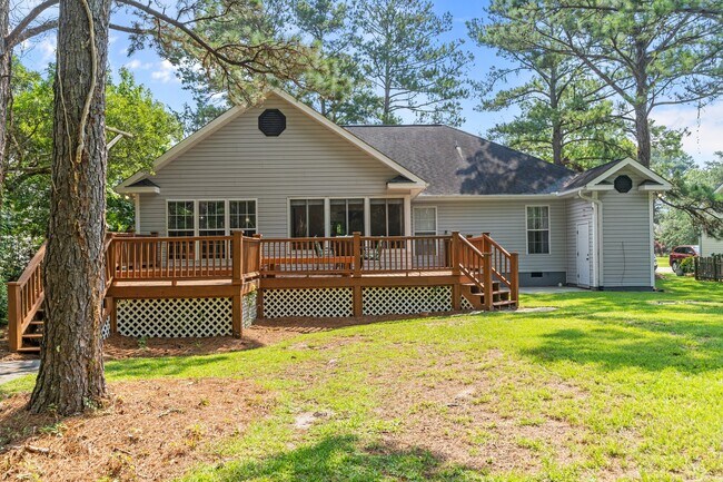 Building Photo - 1528 Gores Landing Rd SW