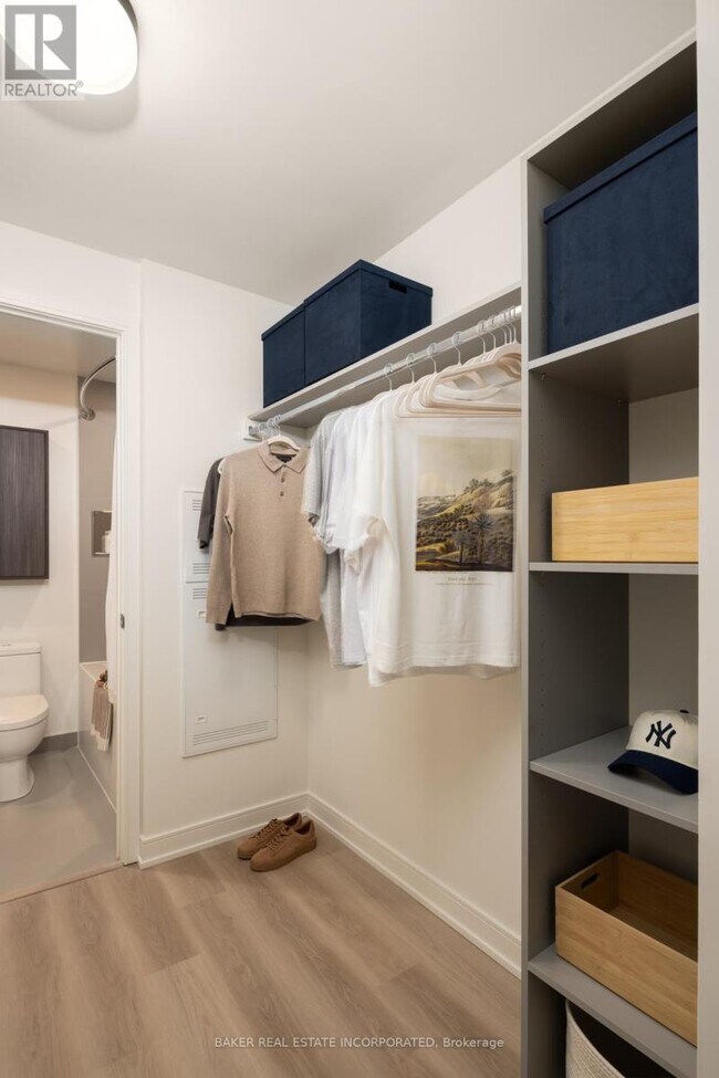 Building Photo - 100 Mill St