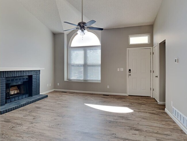 Building Photo - 4802 Herndon Cir