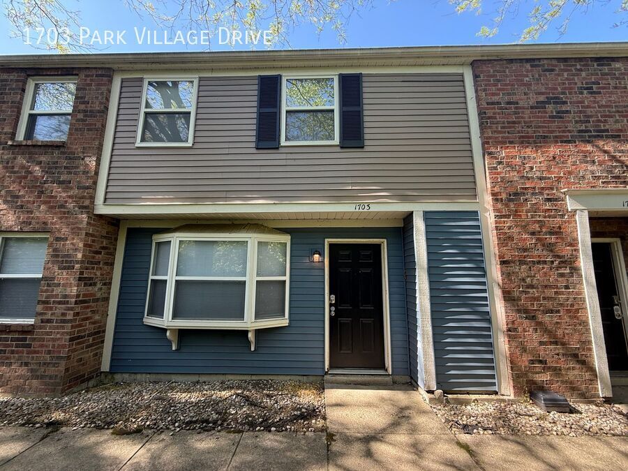 Foto principal - 1703 Park Village Dr
