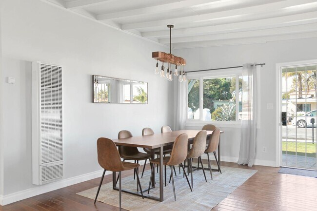 Foto del edificio - 1271 Essex St