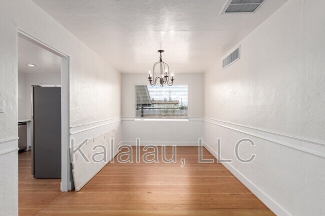 Foto del edificio - 2256 W Ella St
