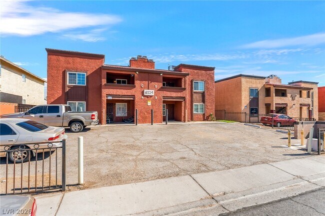 Foto del edificio - 6224 Yerba Ln