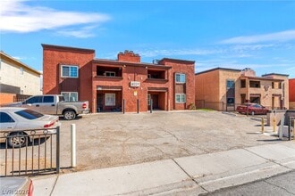 Building Photo - 6224 Yerba Ln
