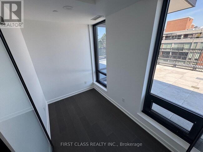 Photo du bâtiment - 91 Montclair Ave