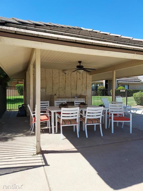 2 br, 2.5 bath Condo - 74939 Via Lago photo'