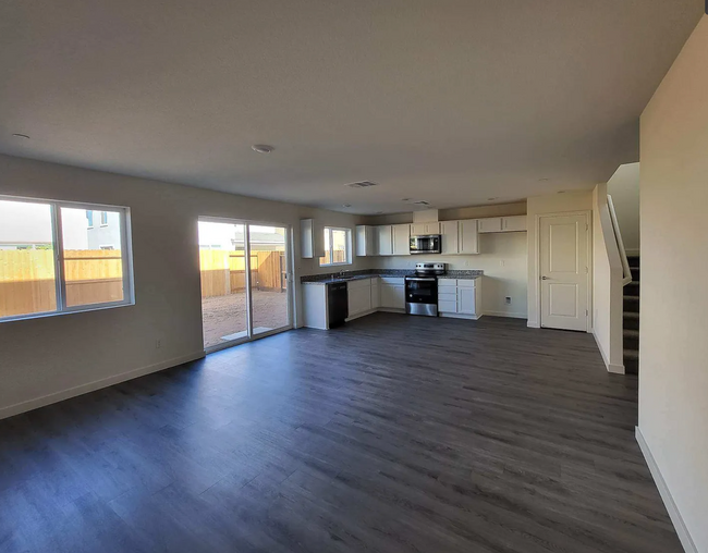 Building Photo - Stunning Roseville 4/3 New Build!  Please ...