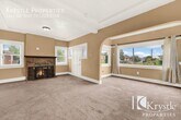 Primary Photo - Lovely freshly painted home, Central A/C a...