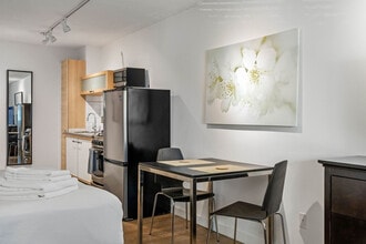 Building Photo - 47 5th St NW