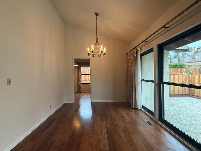 Building Photo - 7071 Martwood Way