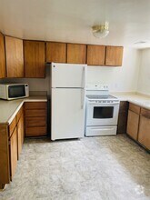 Building Photo - 42-44 N 300 E